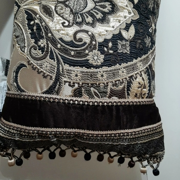 J Queen New York Paloma Boudoir Decorative pillow 21" x 15" - Picture 6 of 11